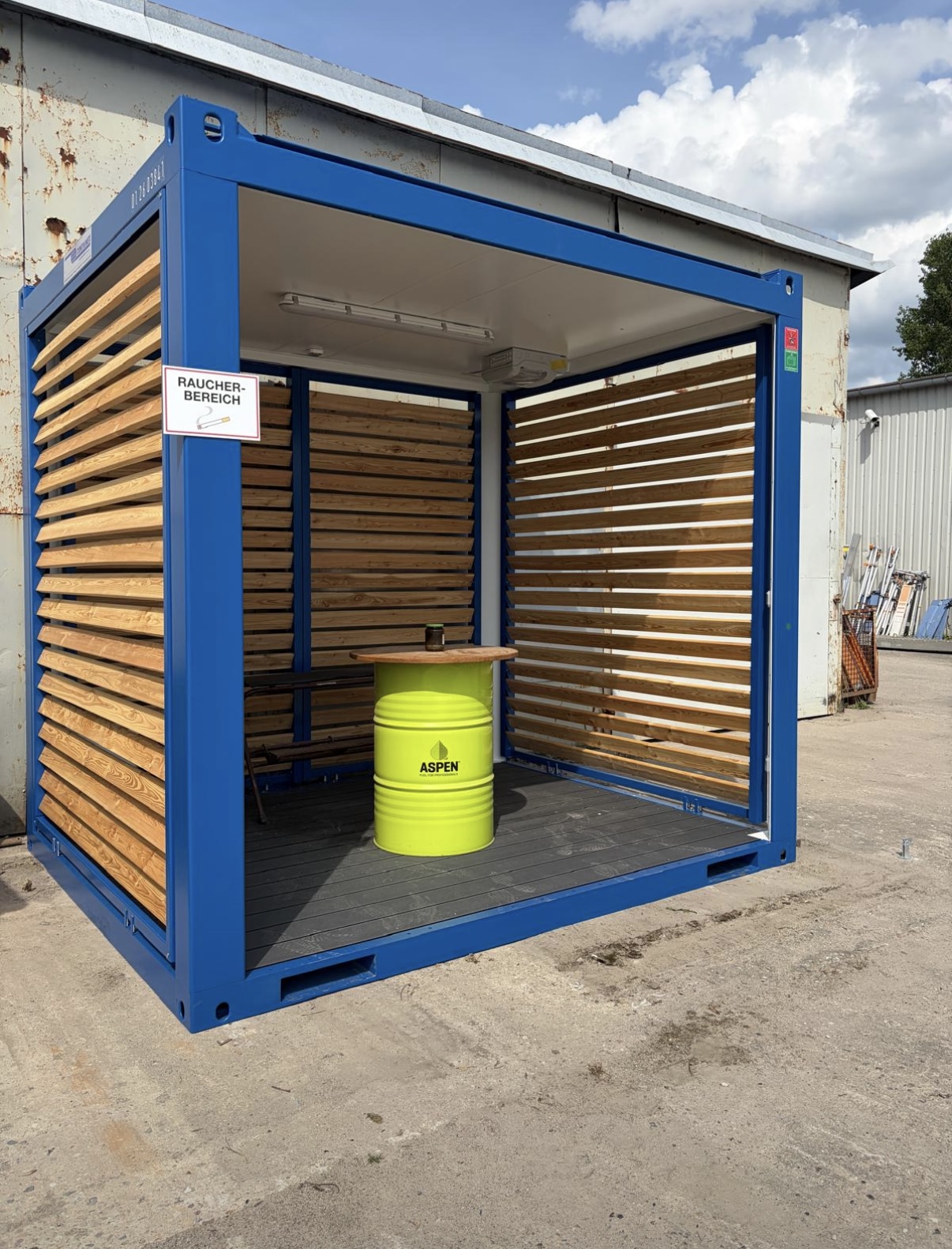 Terrassencontainer 10′ mit Dach